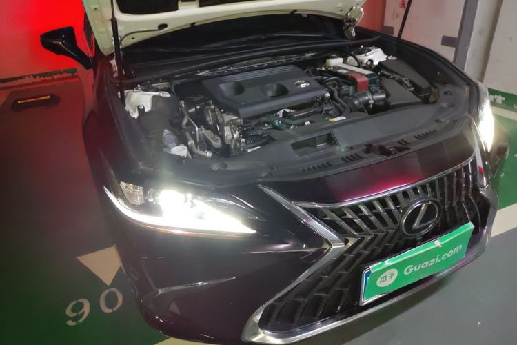 Used Lexus ES 2023 200 Excellence Edition Engine Bay Right