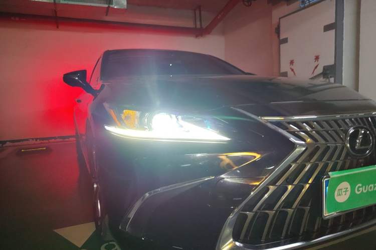 Used Lexus ES 2023 200 Excellence Edition Right Front Headlight
