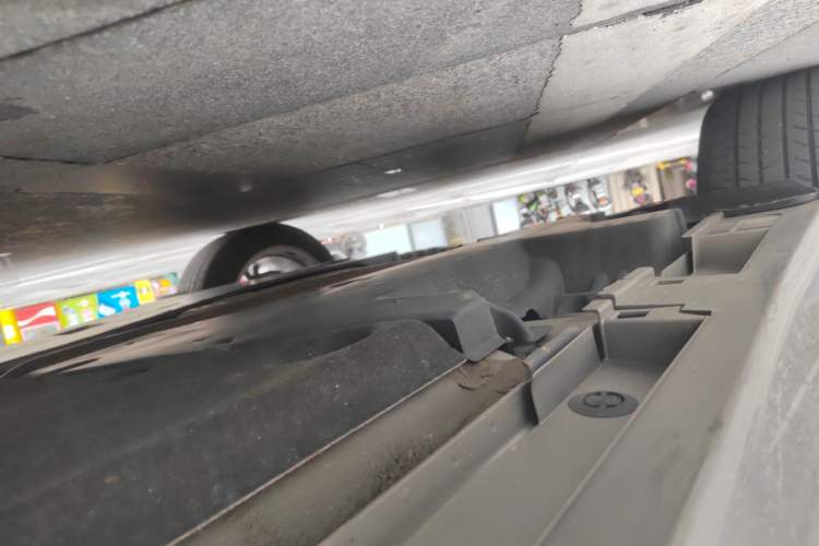 Used Lexus ES 2023 200 Excellence Edition Chassis Rear Right