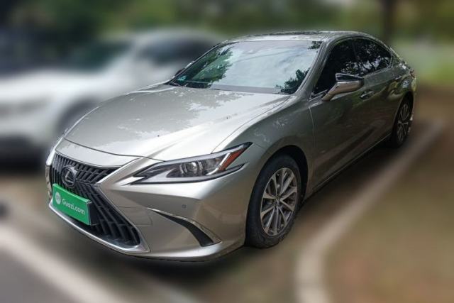 Used Lexus ES 2023 200 Excellence Edition