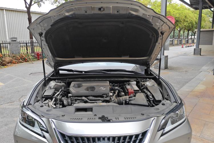 Used Lexus ES 2023 200 Excellence Edition Engine Bay