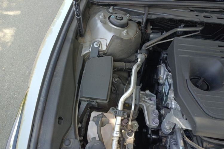 Used Lexus ES 2023 200 Excellence Edition Engine Bay Right
