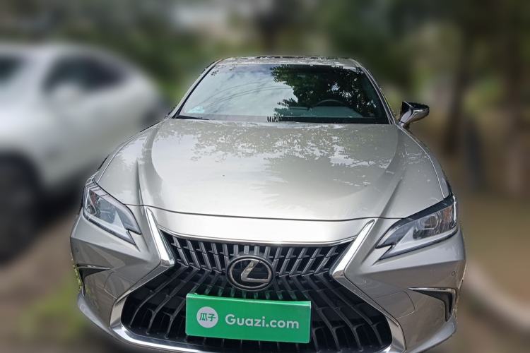 Used Lexus ES 2023 200 Excellence Edition Front