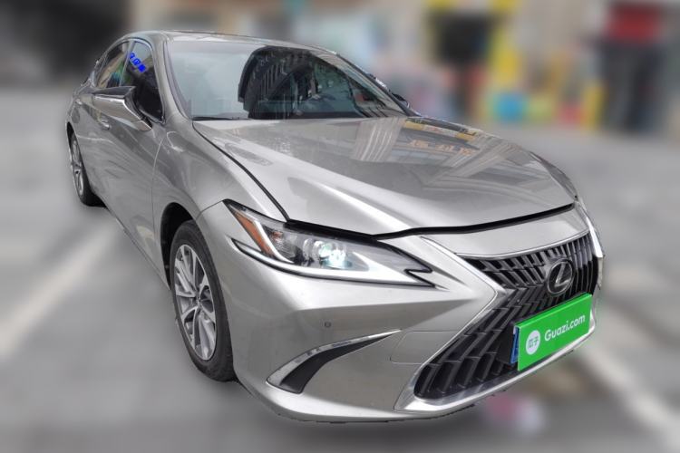 Used Lexus ES 2023 200 Excellence Edition Front Right 45 Deg