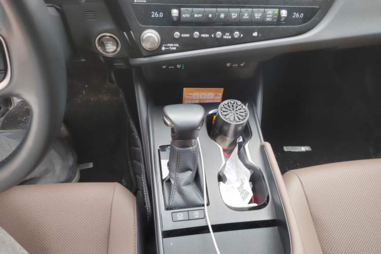 Used Lexus ES 2023 200 Excellence Edition Gear Lever