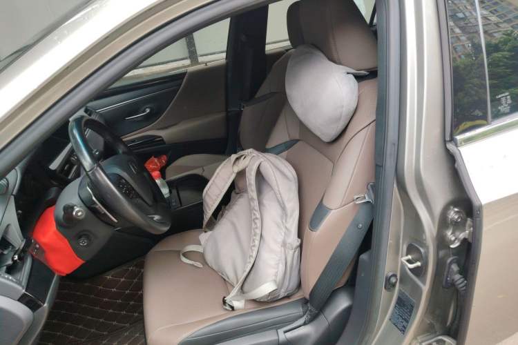 Used Lexus ES 2023 200 Excellence Edition Left Front Seat