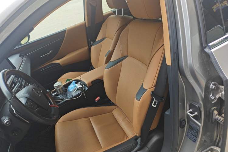 Used Lexus ES 2023 200 Luxury Edition Left Front Seat