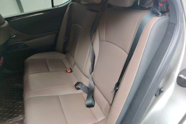 Used Lexus ES 2023 200 Excellence Edition Left Rear Seat
