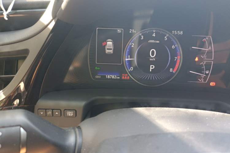 Used Lexus ES 2023 200 Excellence Edition Odometer Close Up