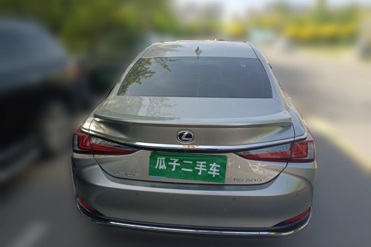 Used Lexus ES 2023 200 Excellence Edition Rear