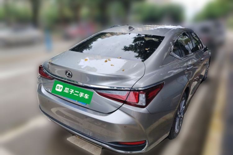Used Lexus ES 2023 200 Excellence Edition Rear Right 45 Deg