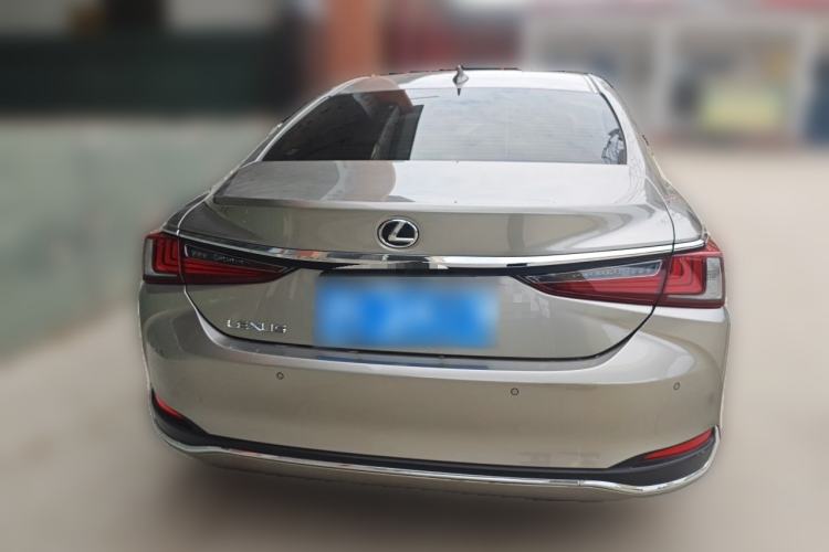 Used Lexus ES 2023 200 Luxury Edition Rear