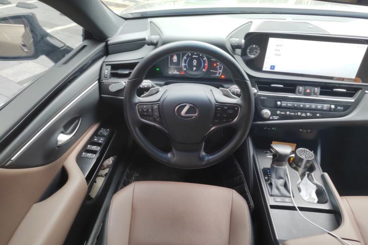 Used Lexus ES 2023 200 Excellence Edition Steering Wheel