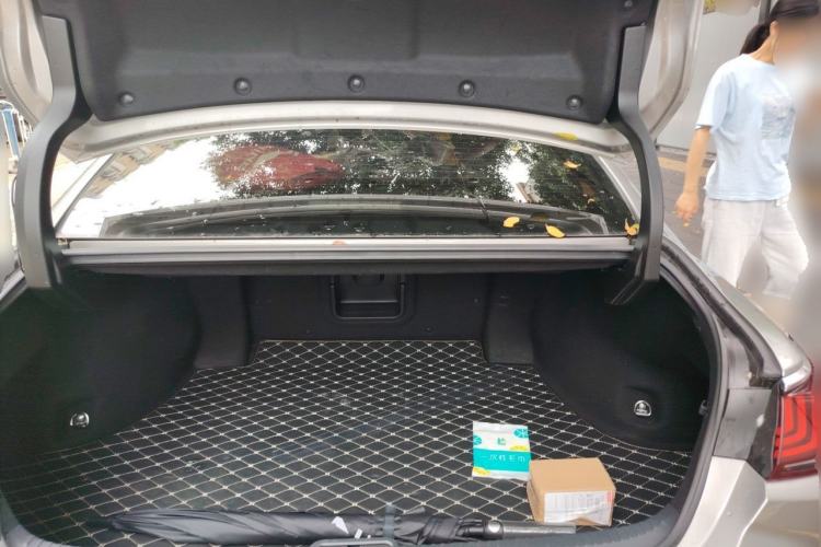 Used Lexus ES 2023 200 Excellence Edition Trunk