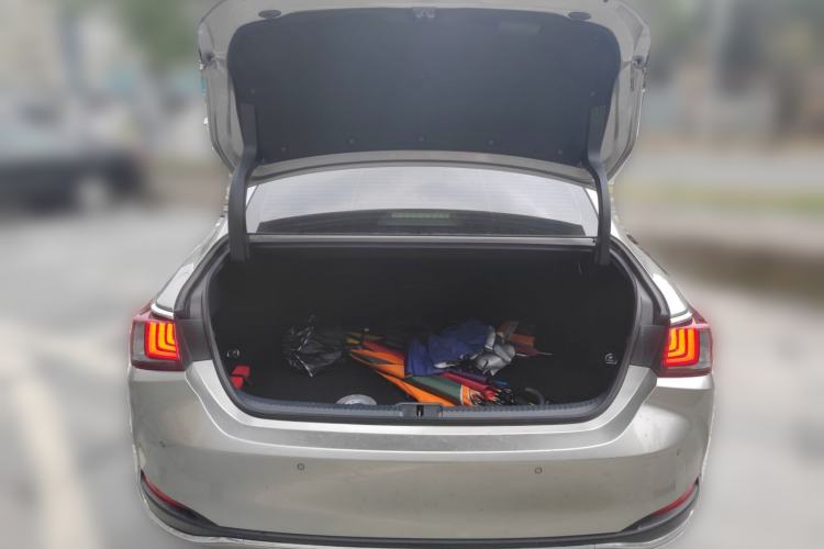 Used Lexus ES 2023 200 Excellence Edition Trunk