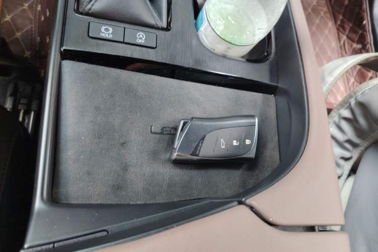 Used Lexus ES 2023 200 Excellence Edition Vehicle Key