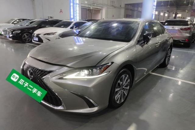 Used Lexus ES 2023 200 Excellence Edition