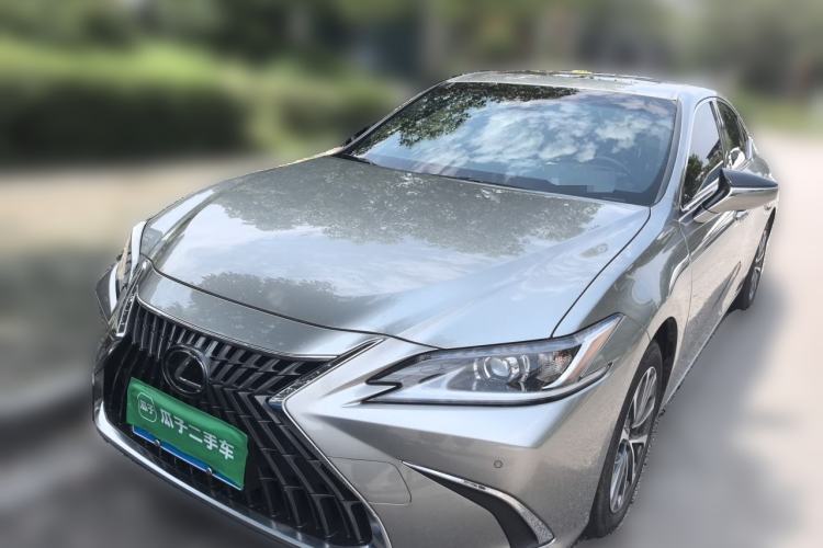 Used Lexus ES 2023 200 Excellence Edition Guazi used car, China used car export, Used car for sale, Used Lexus cars, Cheapest cars for sale