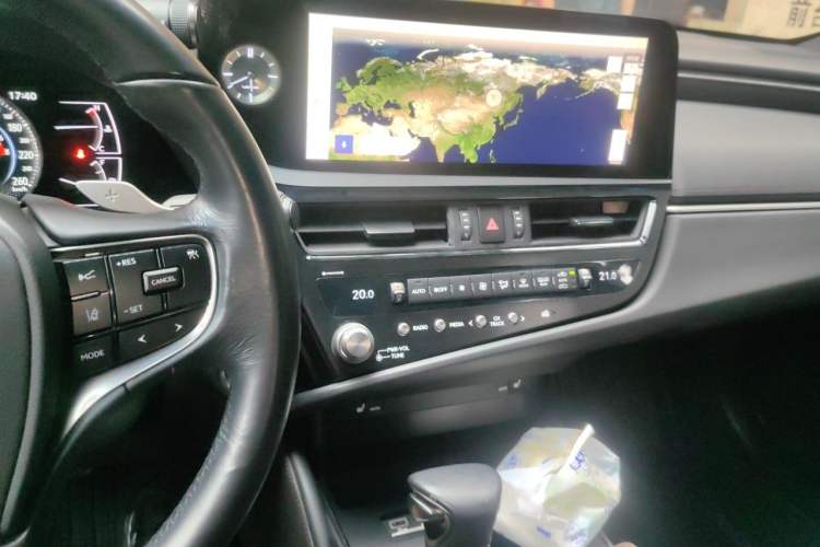 Used Lexus ES 2023 200 Excellence Edition Audio And AC Panel