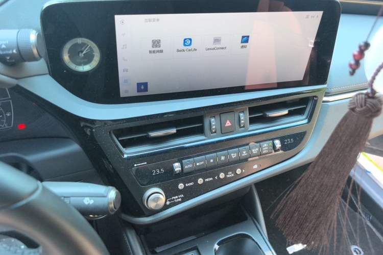 Used Lexus ES 2023 200 Excellence Edition Audio And AC Panel