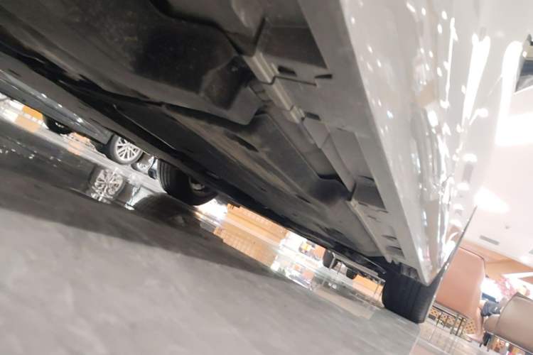 Used Lexus ES 2023 200 Excellence Edition Chassis Rear Right