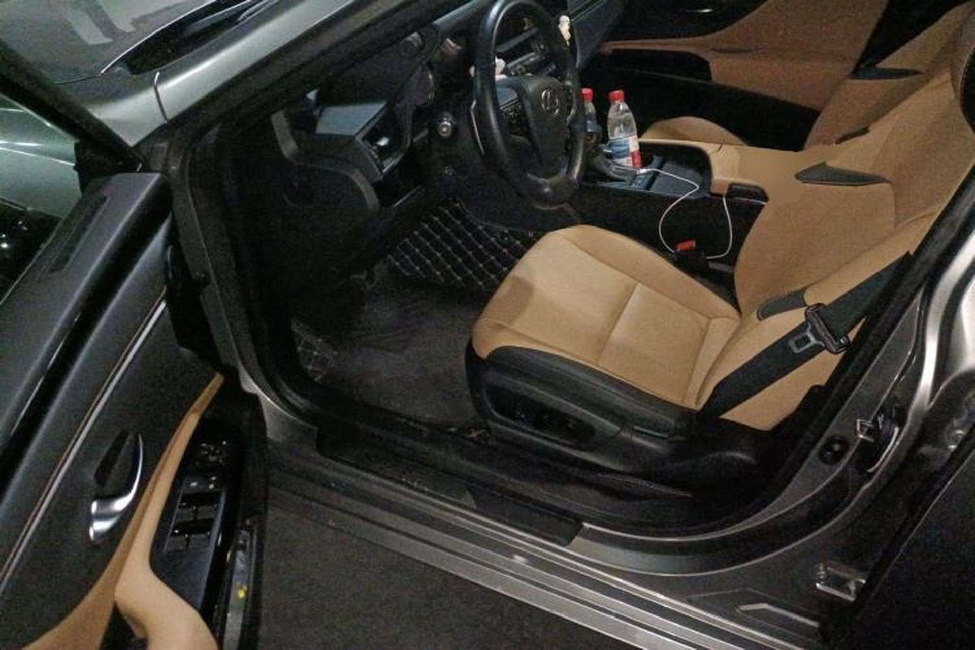 Used Lexus ES 2023 200 Excellence Edition Driver Seat