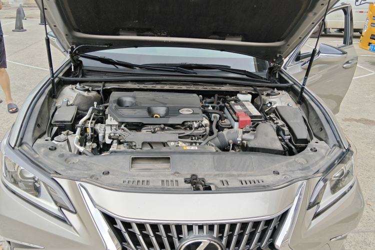 Used Lexus ES 2023 260 Excellence Edition Engine Bay