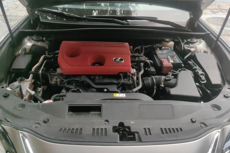 Used Lexus ES 2023 200 Excellence Edition Engine Bay