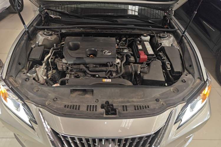 Used Lexus ES 2023 200 Excellence Edition Engine Bay