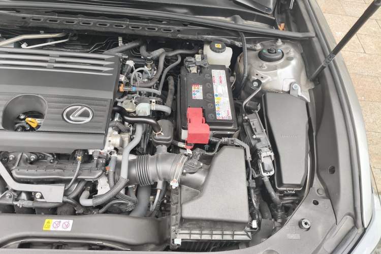 Used Lexus ES 2023 200 Excellence Edition Engine Bay Left