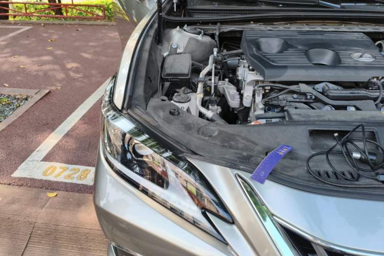 Used Lexus ES 2023 200 Excellence Edition Engine Bay Right
