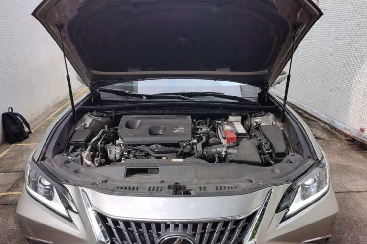 Used Lexus ES 2023 200 Excellence Edition Engine Bay