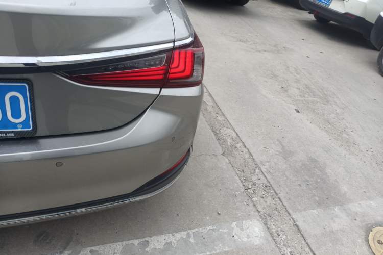 Used Lexus ES 2023 200 Excellence Edition Exterior 1