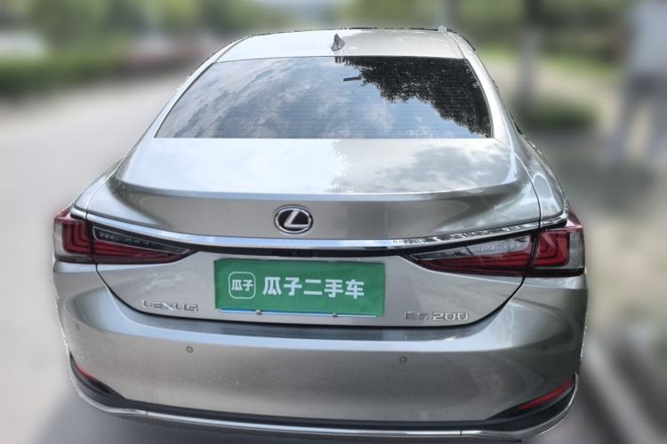 Used Lexus ES 2023 200 Excellence Edition Exterior 4