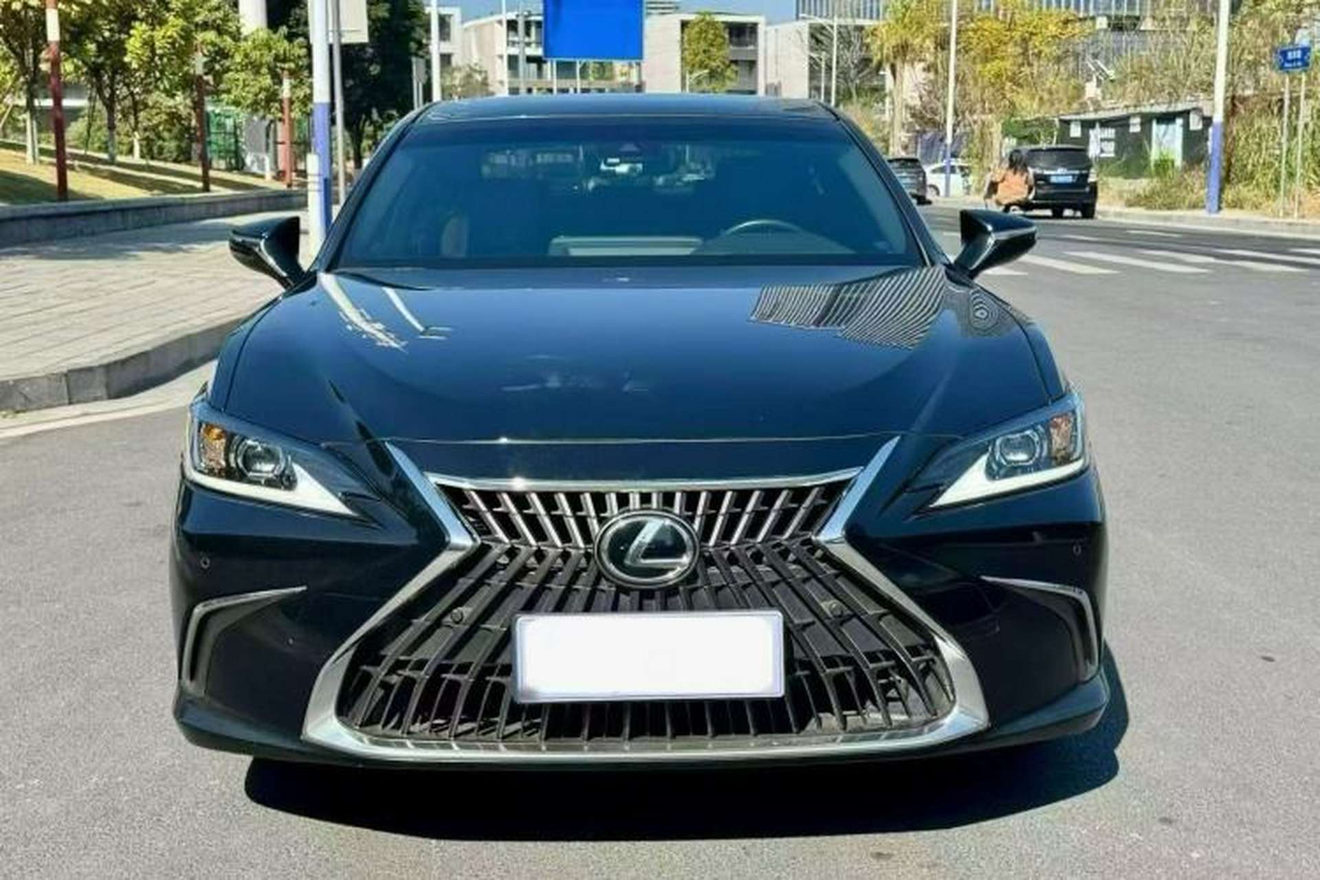Used Lexus ES 2023 200 Excellence Edition Exterior 4