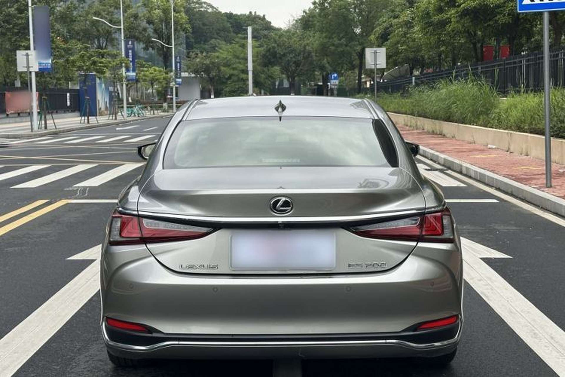 Used Lexus ES 2023 200 Excellence Edition Exterior 4