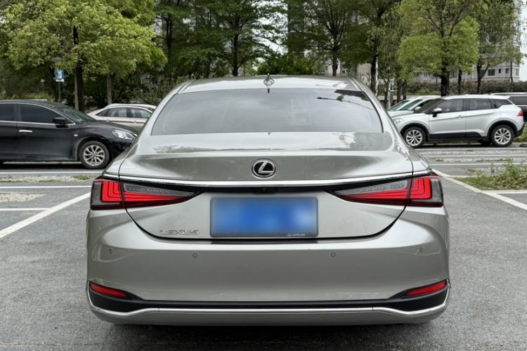 Used Lexus ES 2023 200 Excellence Edition Exterior 4