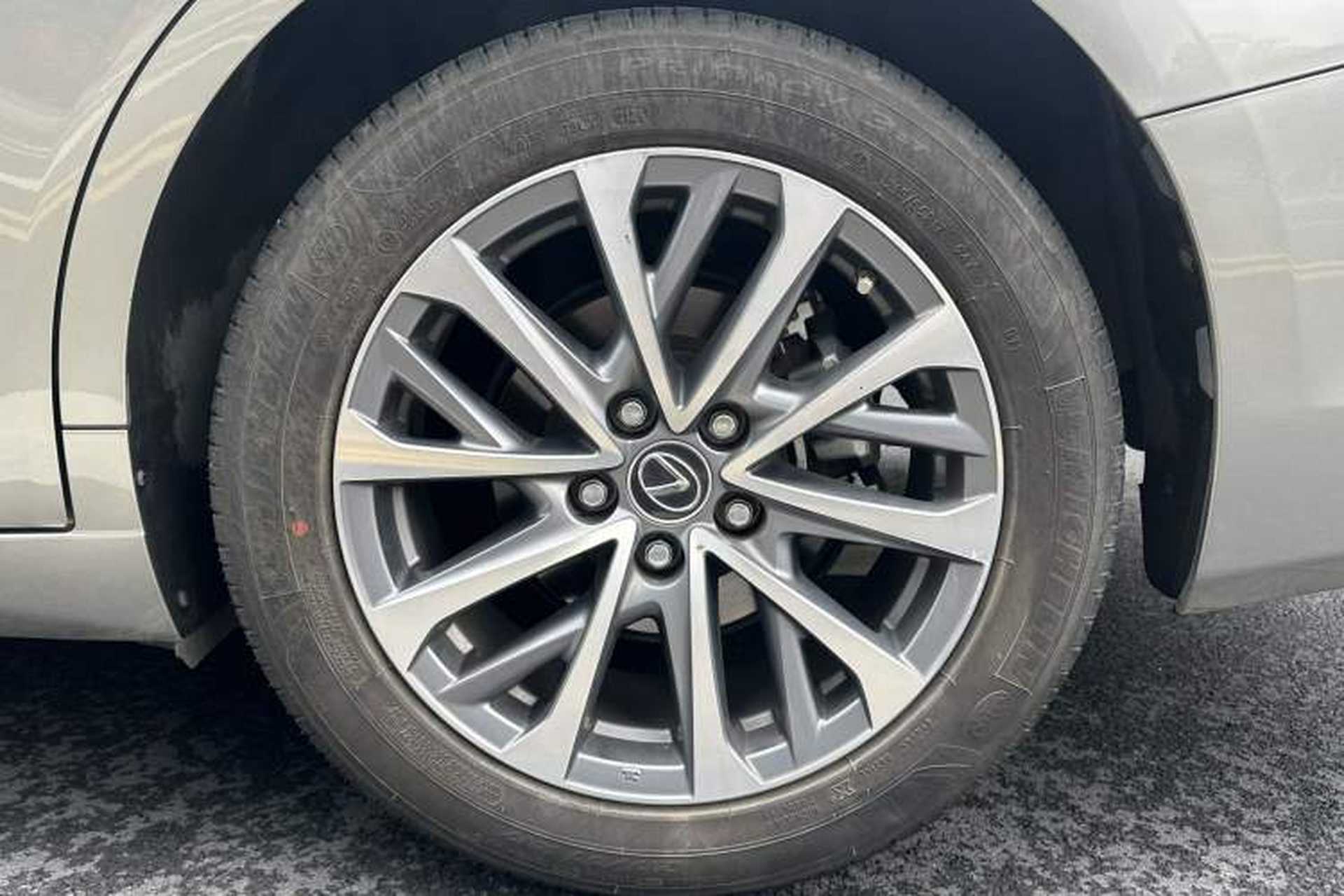 Used Lexus ES 2023 200 Excellence Edition Exterior 6
