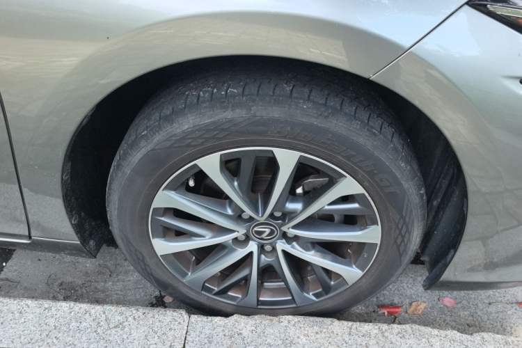 Used Lexus ES 2023 200 Excellence Edition Exterior 7