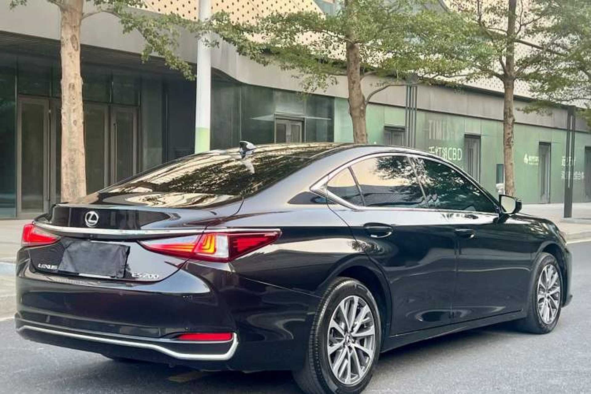 Used Lexus ES 2023 200 Excellence Edition Exterior 8