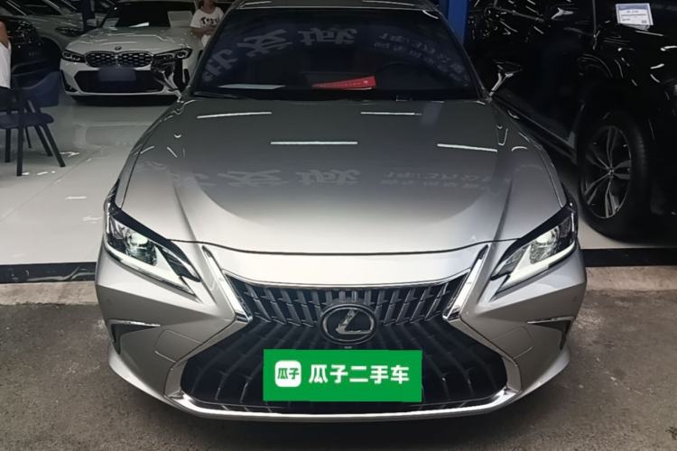 Used Lexus ES 2023 200 Excellence Edition Front