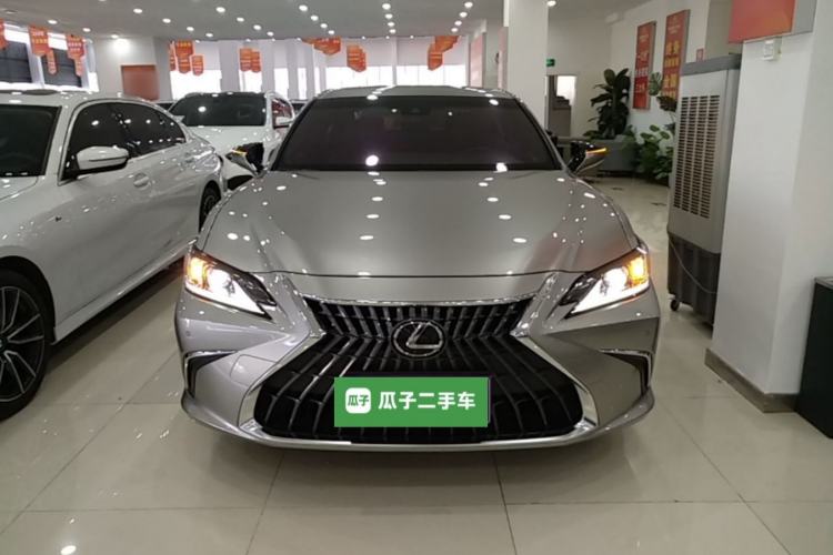 Used Lexus ES 2023 200 Excellence Edition Front