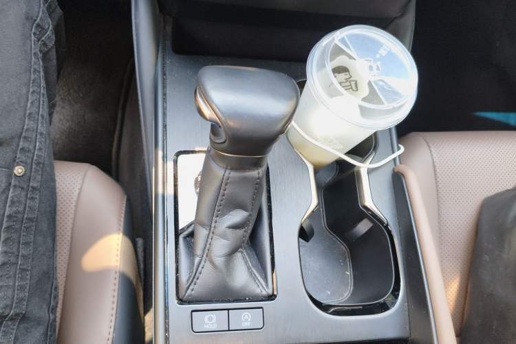 Used Lexus ES 2023 200 Excellence Edition Gear Lever