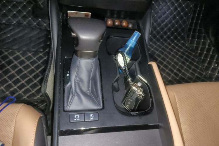 Used Lexus ES 2023 200 Excellence Edition Gear Lever