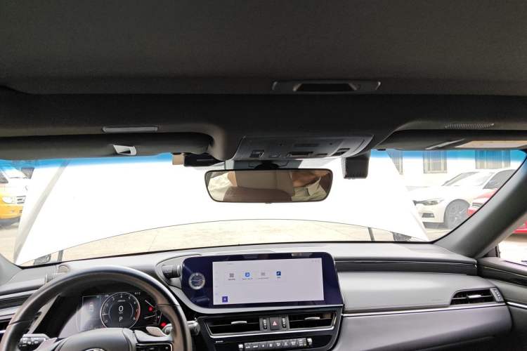 Used Lexus ES 2023 260 Excellence Edition Headliner
