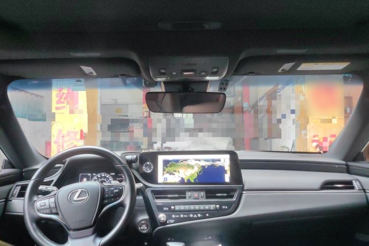 Used Lexus ES 2023 200 Excellence Edition Headliner