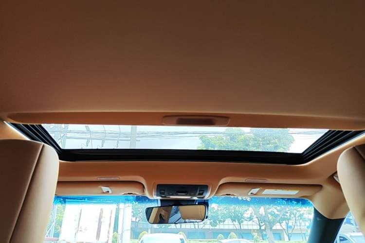 Used Lexus ES 2023 200 Excellence Edition Headliner