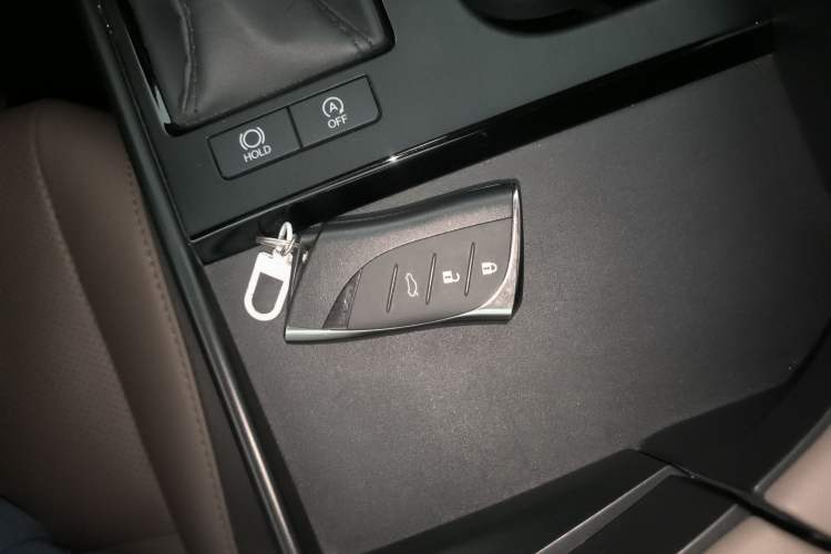 Used Lexus ES 2023 200 Excellence Edition Interior 1