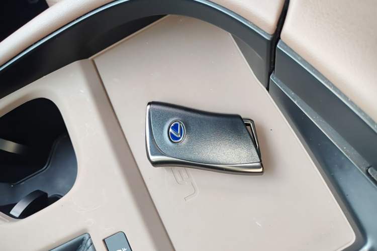 Used Lexus ES 2023 200 Excellence Edition Interior 1