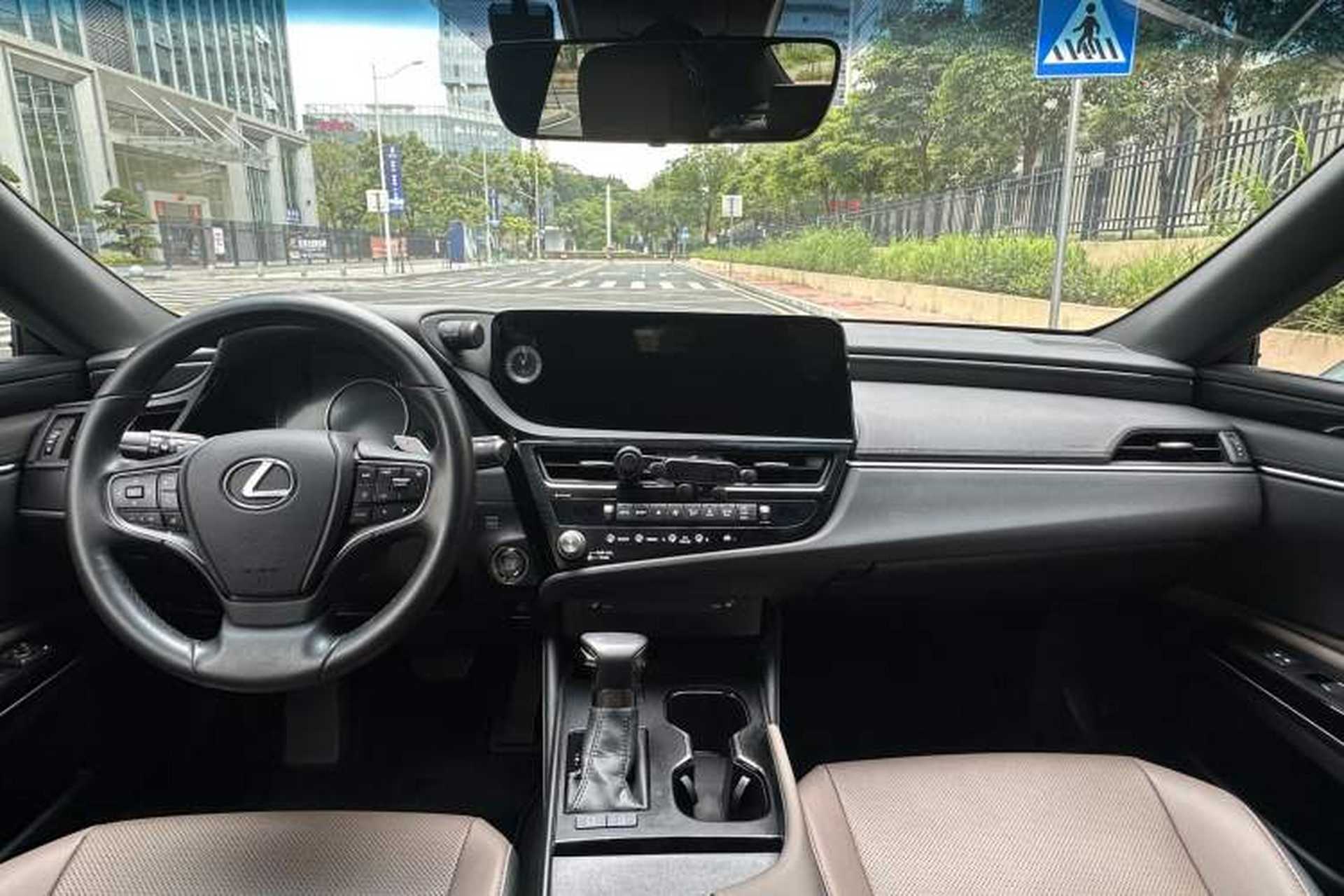 Used Lexus ES 2023 200 Excellence Edition Interior 1